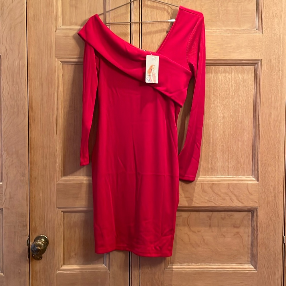 NWT Red Dress with Asymmetrical Off-the-Shoulders Neckline, Size M